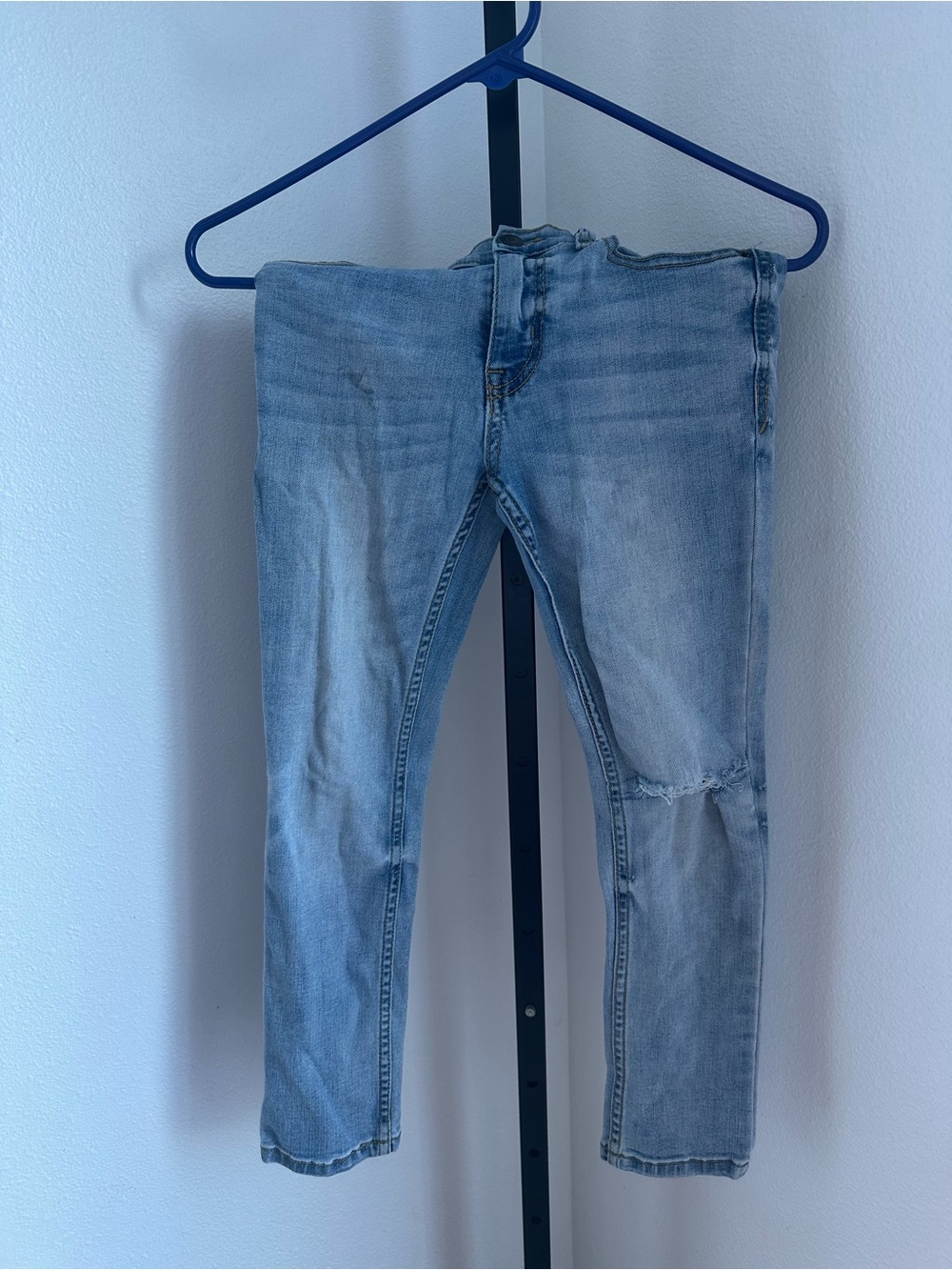 Cat and Jack size 8 jeans
